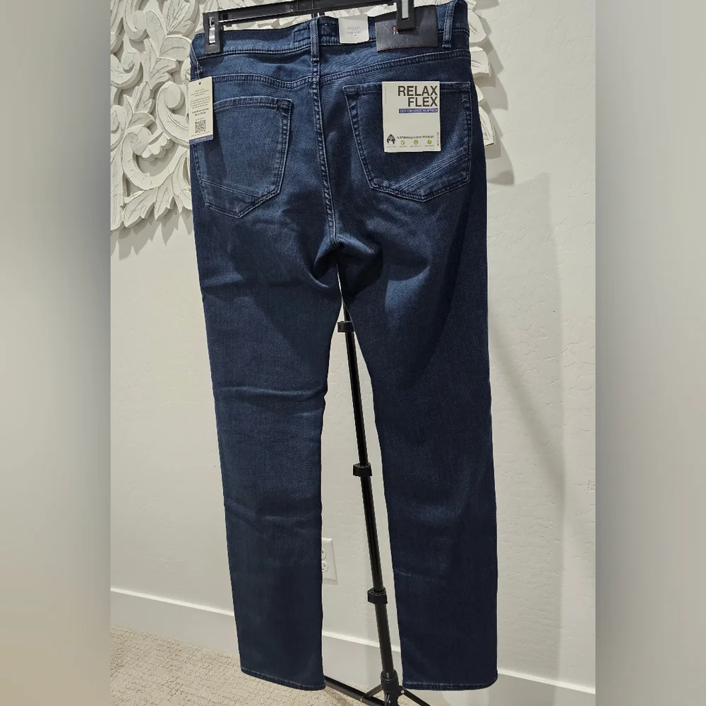 BRAX Chuck Classic Indigo Relaxed Fit Luxury Jeans Men's Sz 32